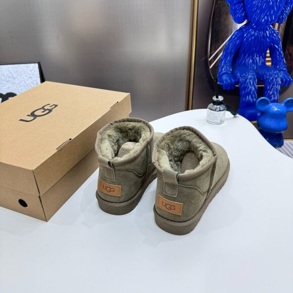 UGG Classic Ultra Mini Boot Antilope Womens Boots - Picture 5 of 6